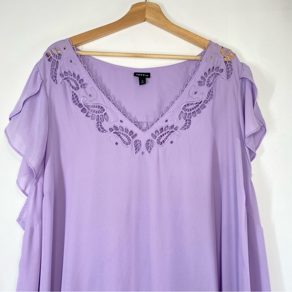 Torrid Light Purple Eyelet Flutter Sleeve V-Neck Blouse Top Size 5 - Picture 2 of 12